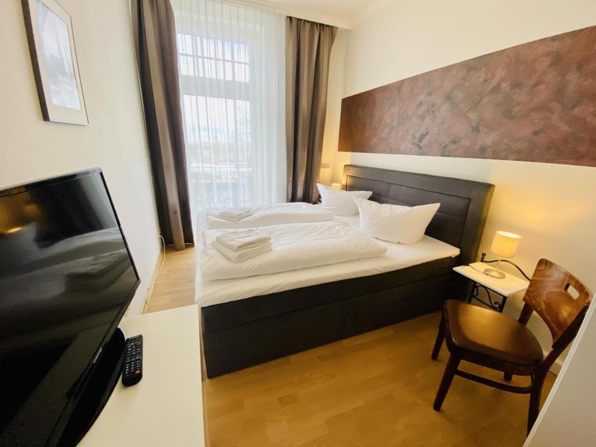 Doppelzimmer Tresen, Direkt Am Alten Strom Rostock Buitenkant foto
